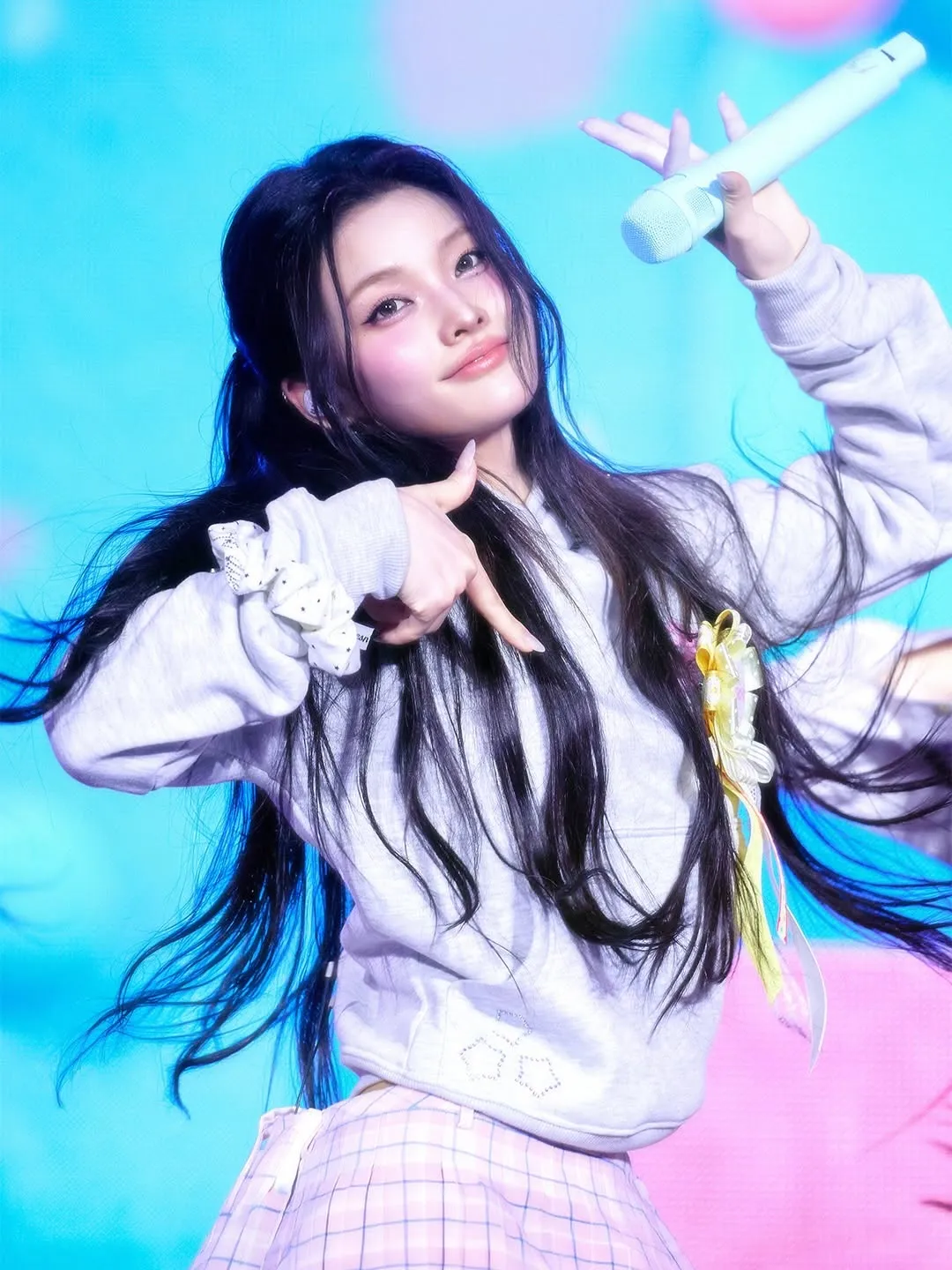 ILLIT, 偶像, Instagram