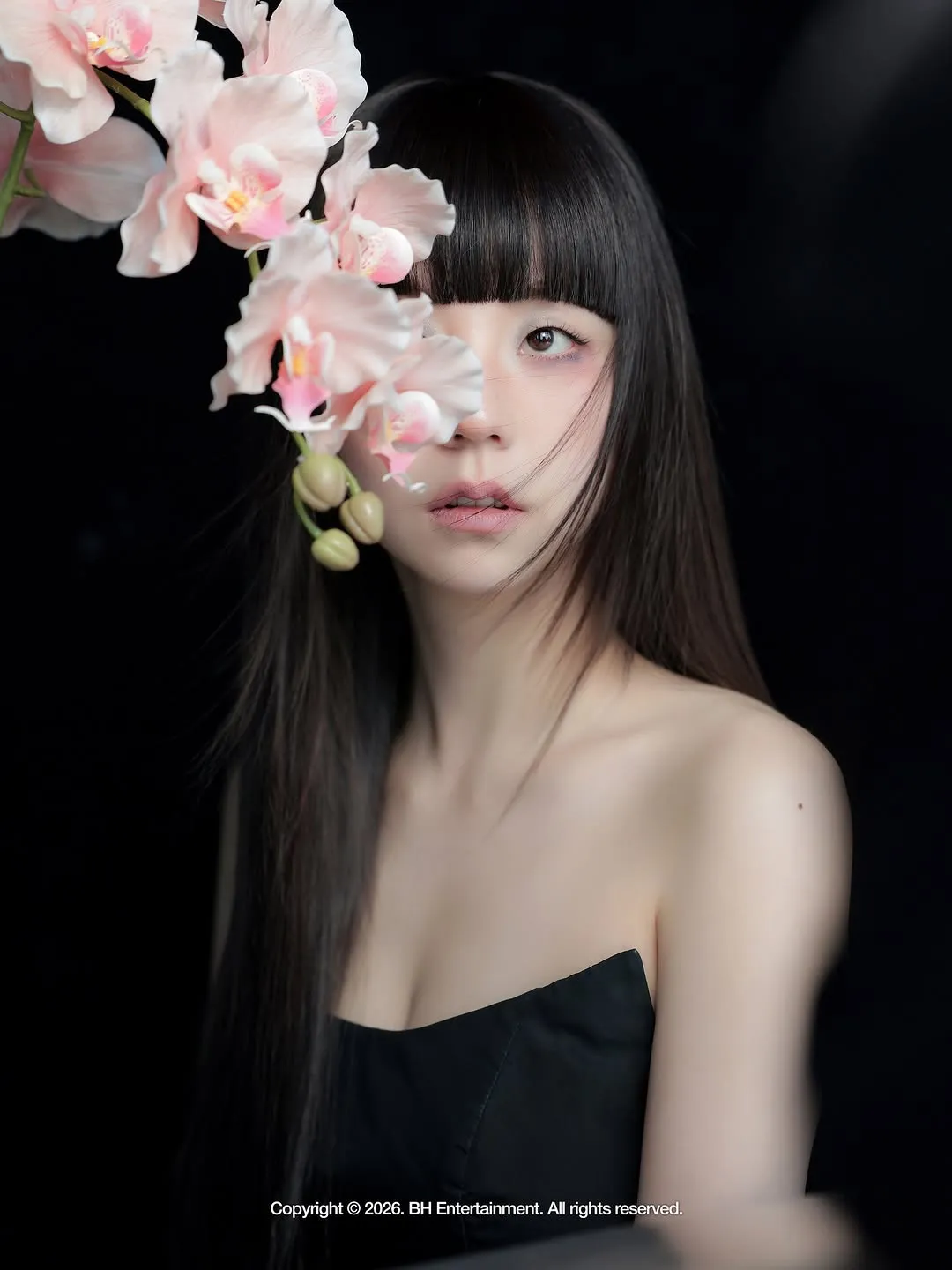 '여신 같은' 안소희, 화려한 비하인드 사진 공개