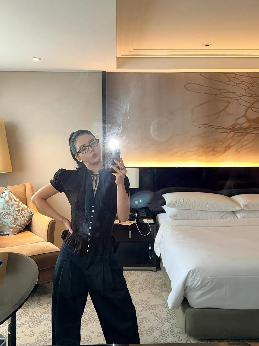 우아한 마마무 솔라, 상하이에서 셀카 공개