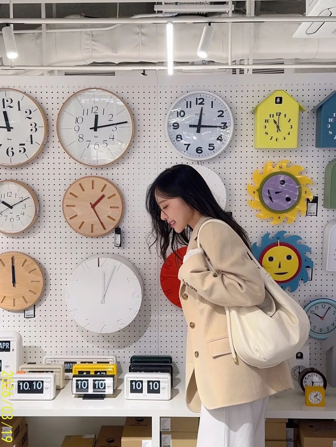 輝くイ・ソリ、インスタグラムを更新