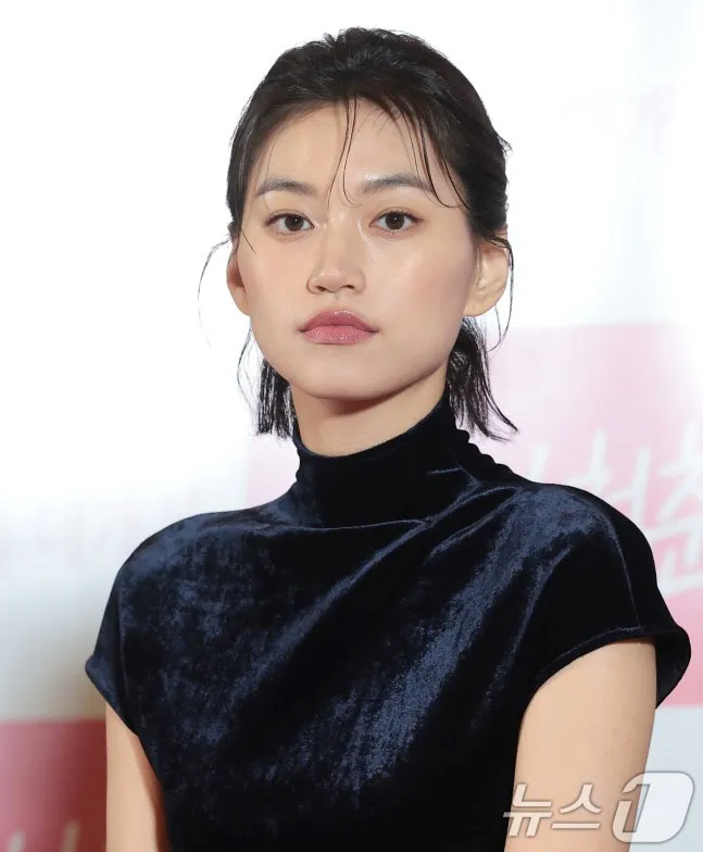 Beleza radiante: nova atualização de Kim Doyeon no Instagram