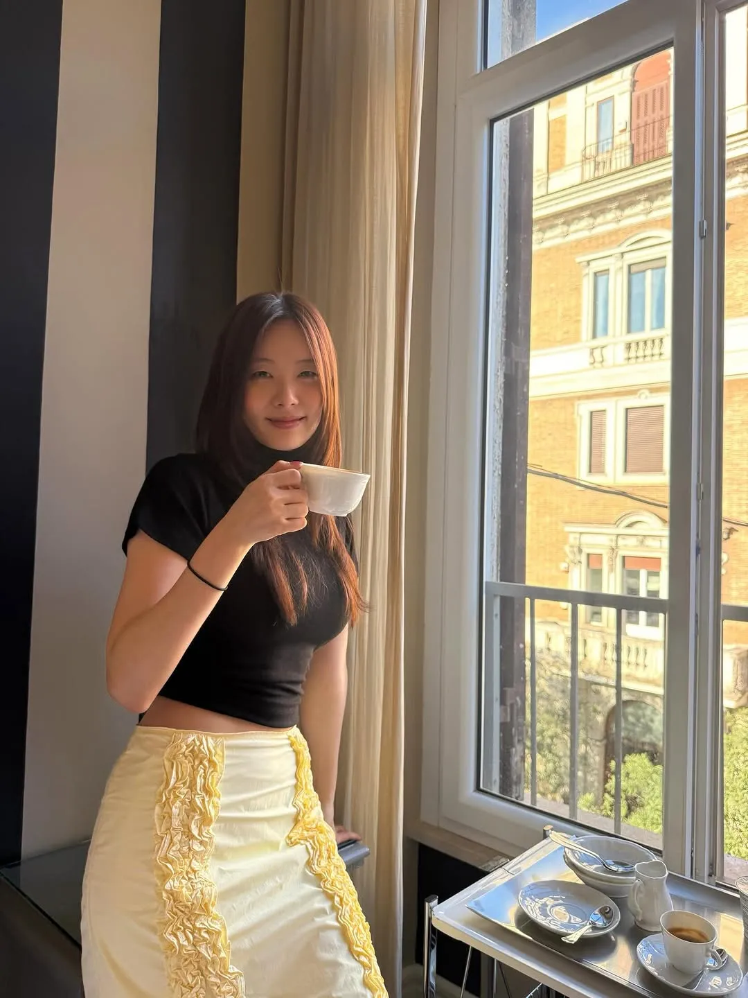 여유로운 아침을 만끽한 민경아, 로마에서의 순간 공개