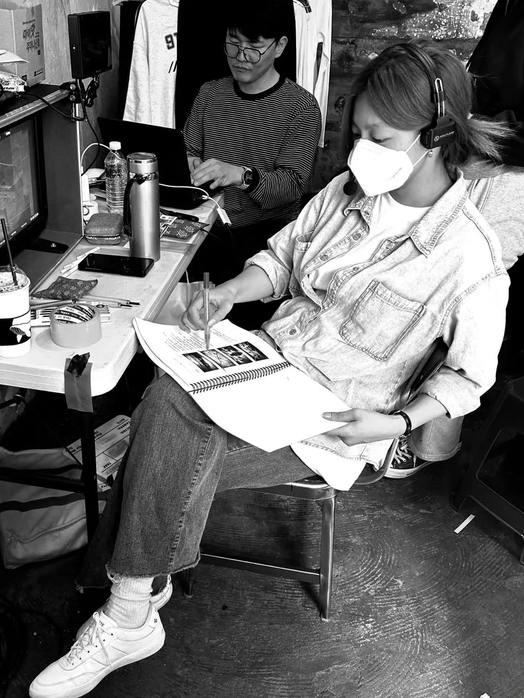 "멋있어용 감독님" 이채영, 진지한 모습 포착