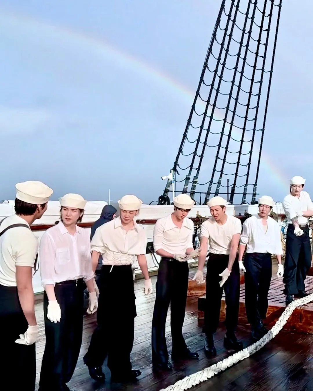 “让粉丝心动”的 BTS RM，发布新帖