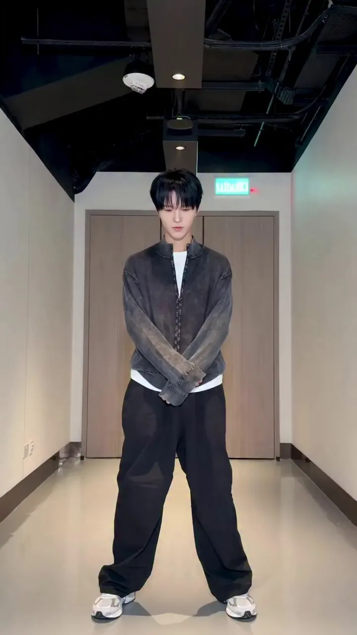 엔시티 위시, 그룹, 인스타그램