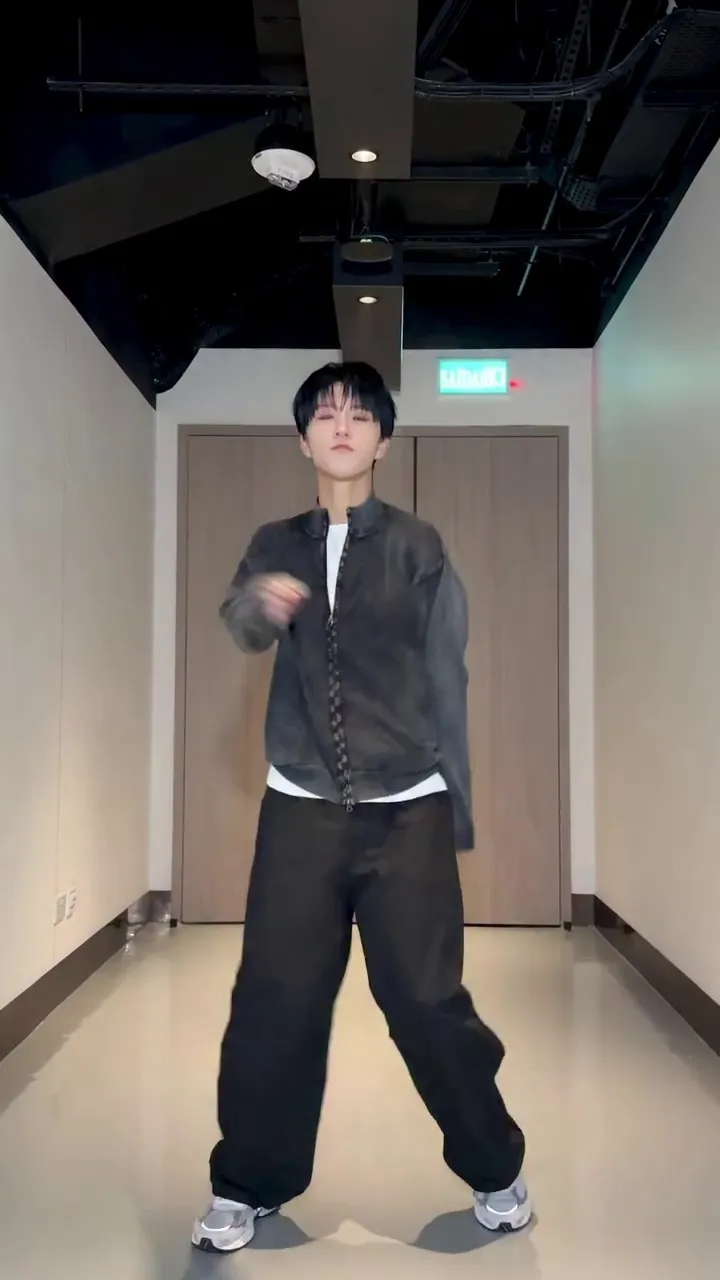 엔시티 위시, 그룹, 인스타그램