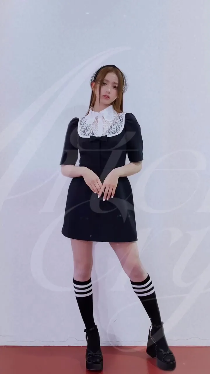 Baby Don't Cry, cantor(a), Instagram