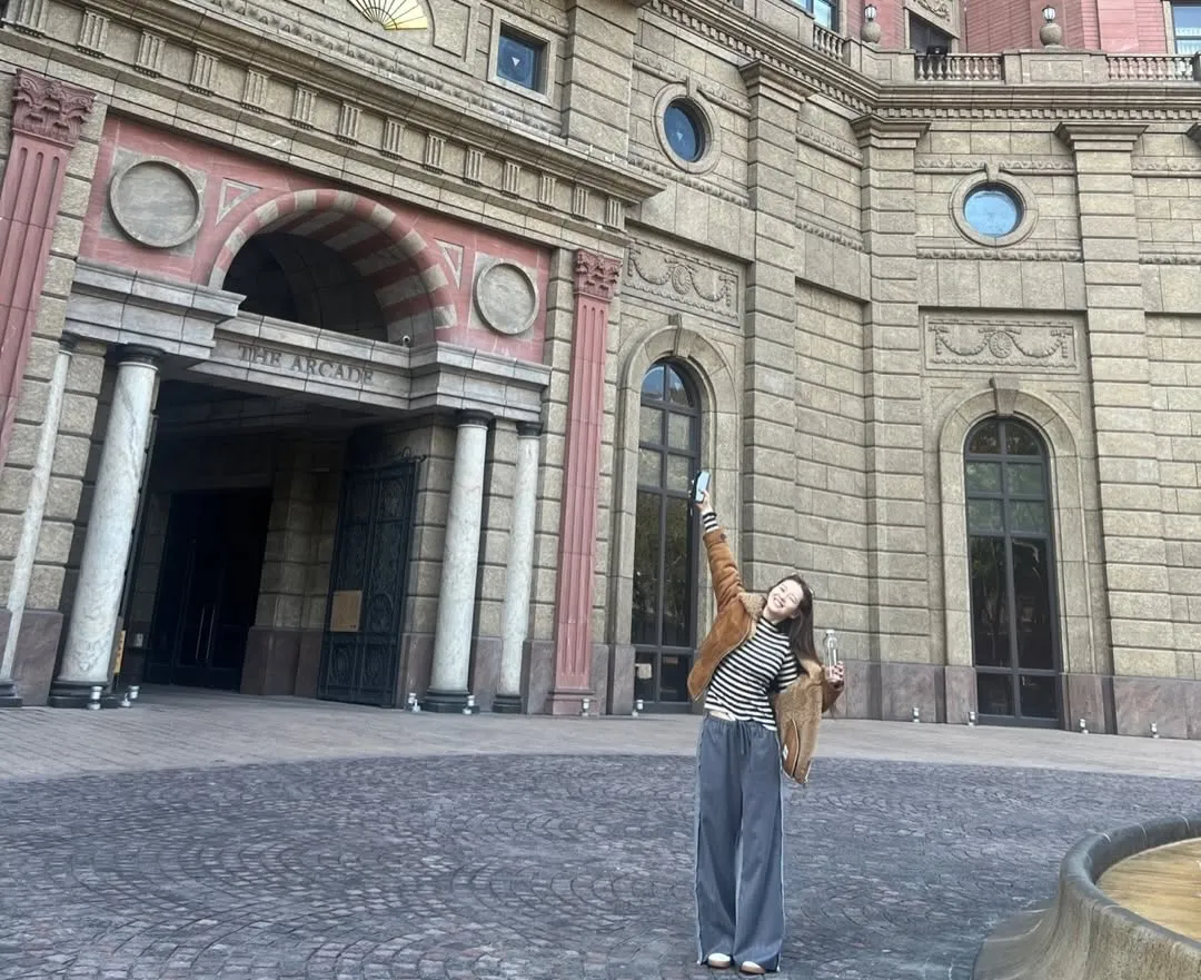 Go Ara, atriz, Instagram