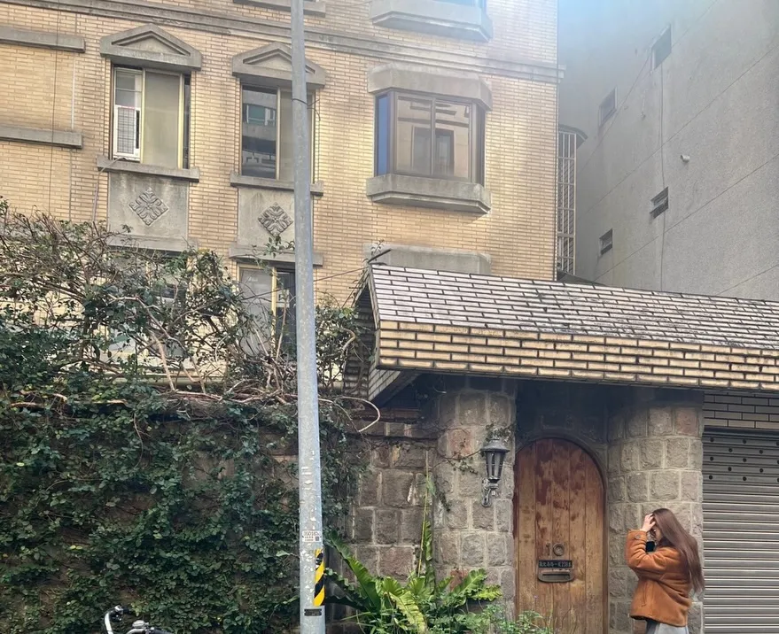 A adorável Go Ara compartilha momentos do dia a dia em Taiwan