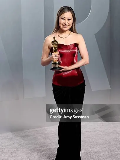 Maggie Kang, Actriz, Estilismo de vestido