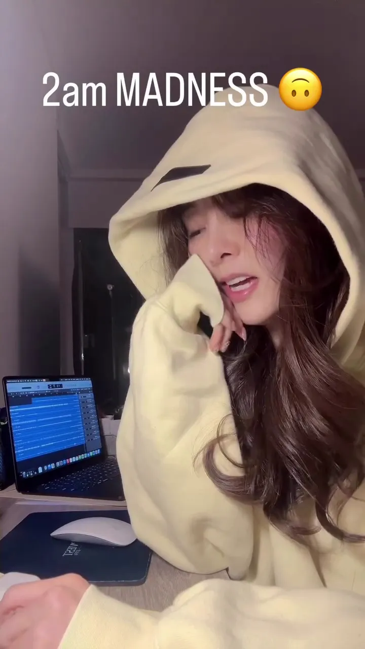 จีน่า, นักร้อง, อินสตาแกรม