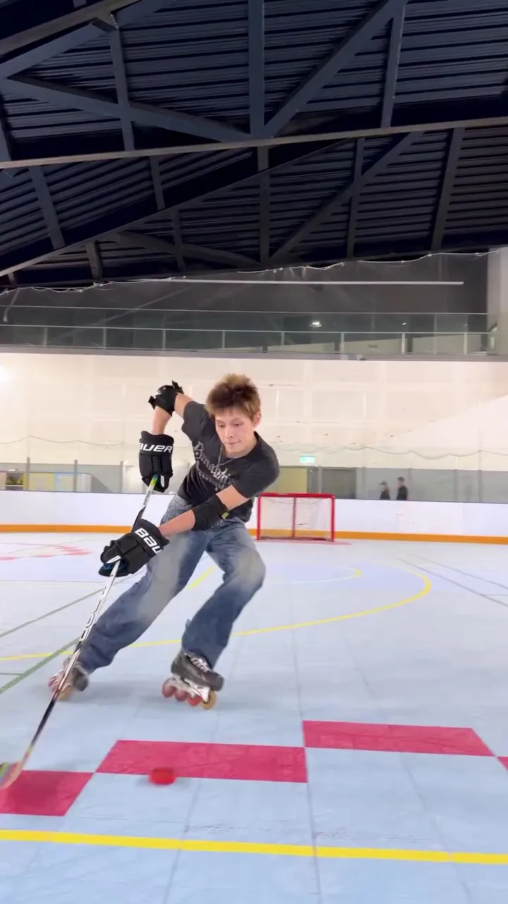 คอร์ติส, ไอซ์ฮอกกี้, อัปเดต