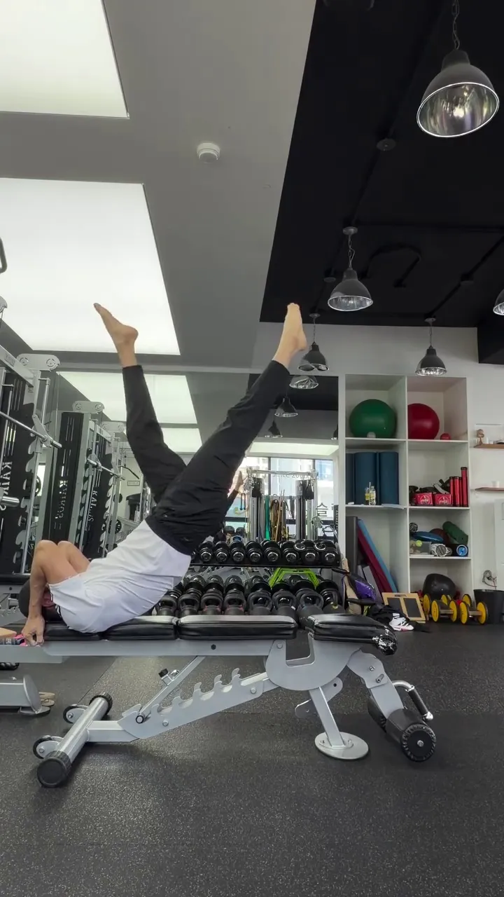 裴正南, 模特, 龙旗, 运动, Instagram