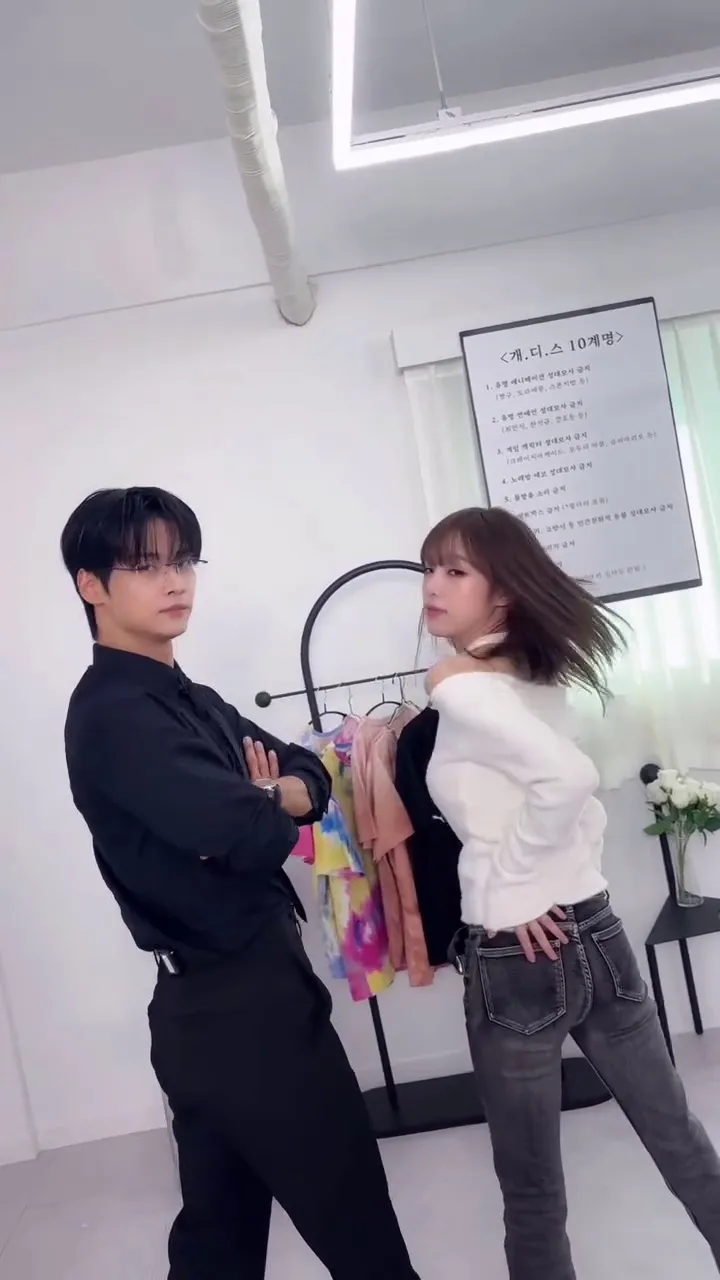 崔叡娜, 歌手, Instagram