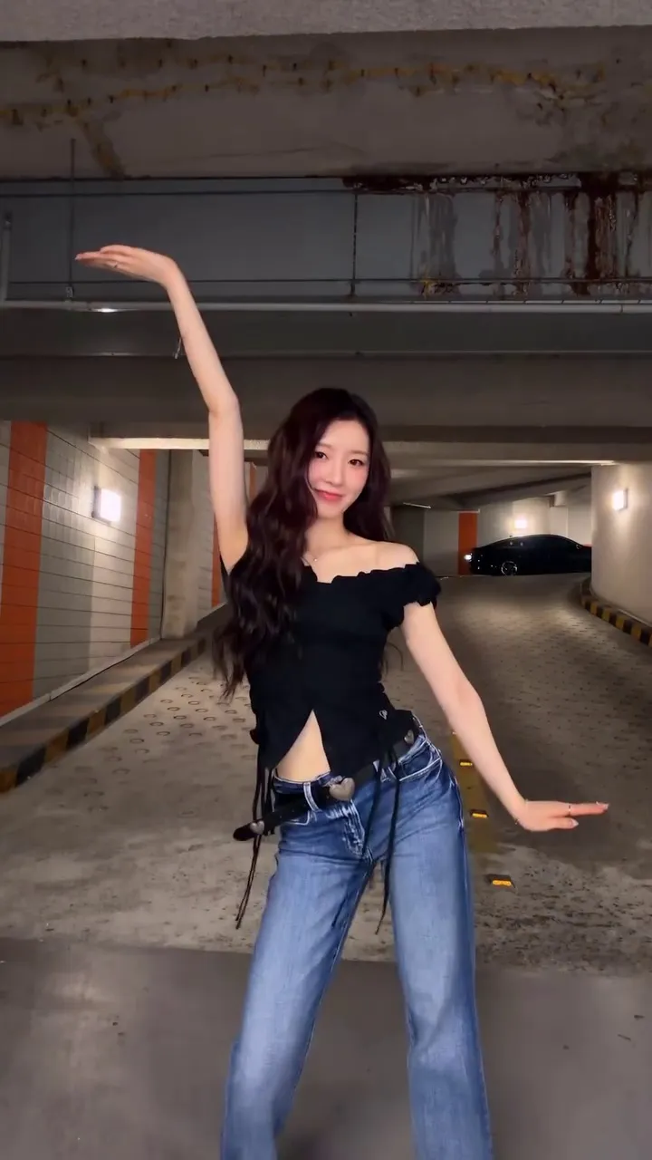 LIGHTSUM, 偶像, Instagram