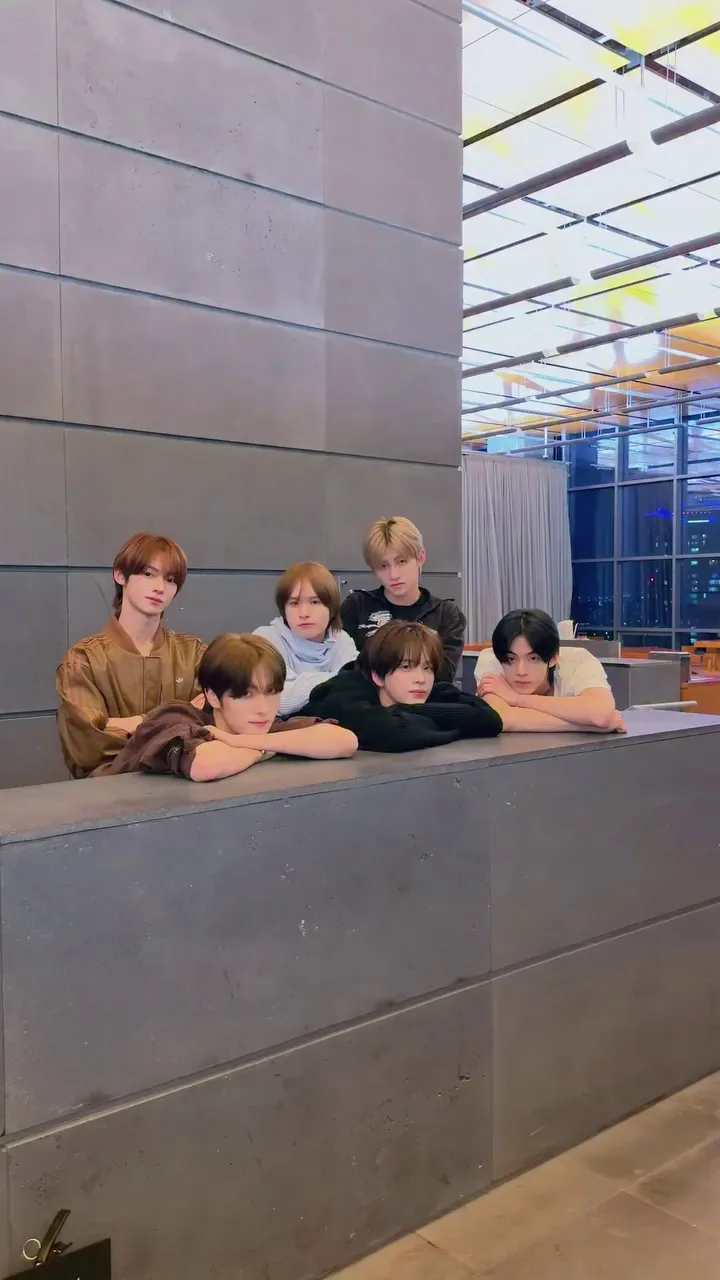 TWS, grupo, mídias sociais