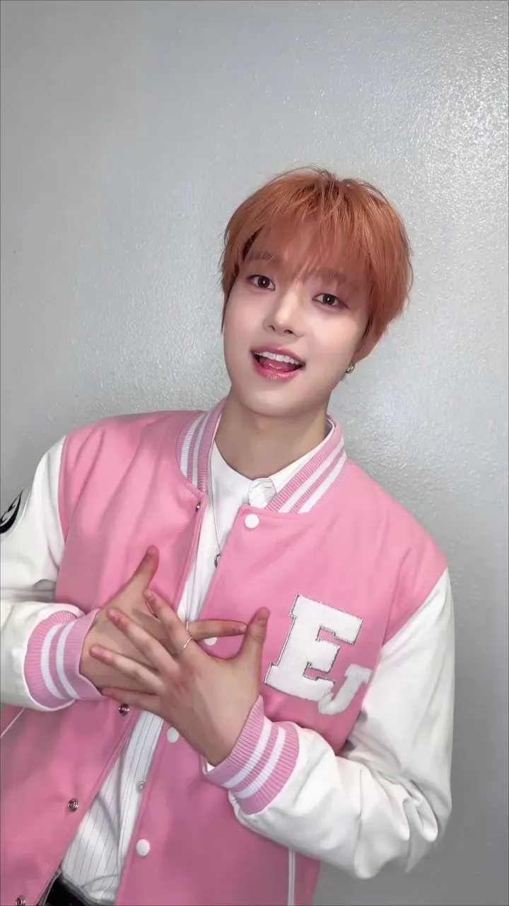 Baby Don’t Cry, EJ, 照片