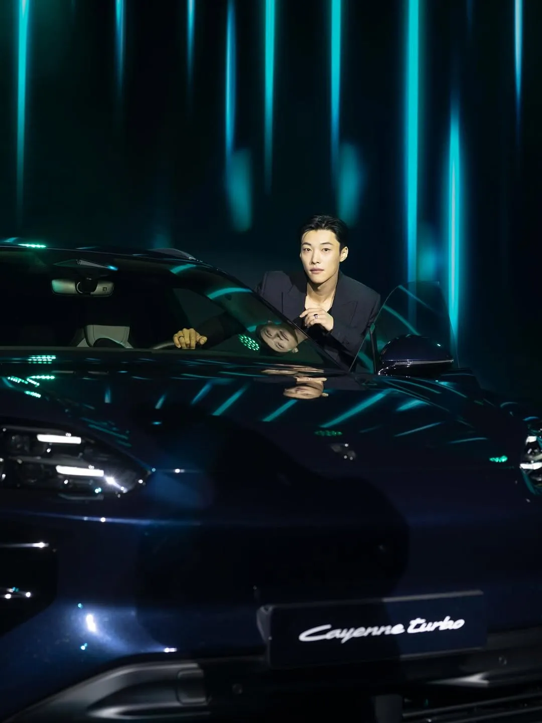 Woo Do-hwan xuất hiện tại sự kiện ra mắt mẫu Porsche mới