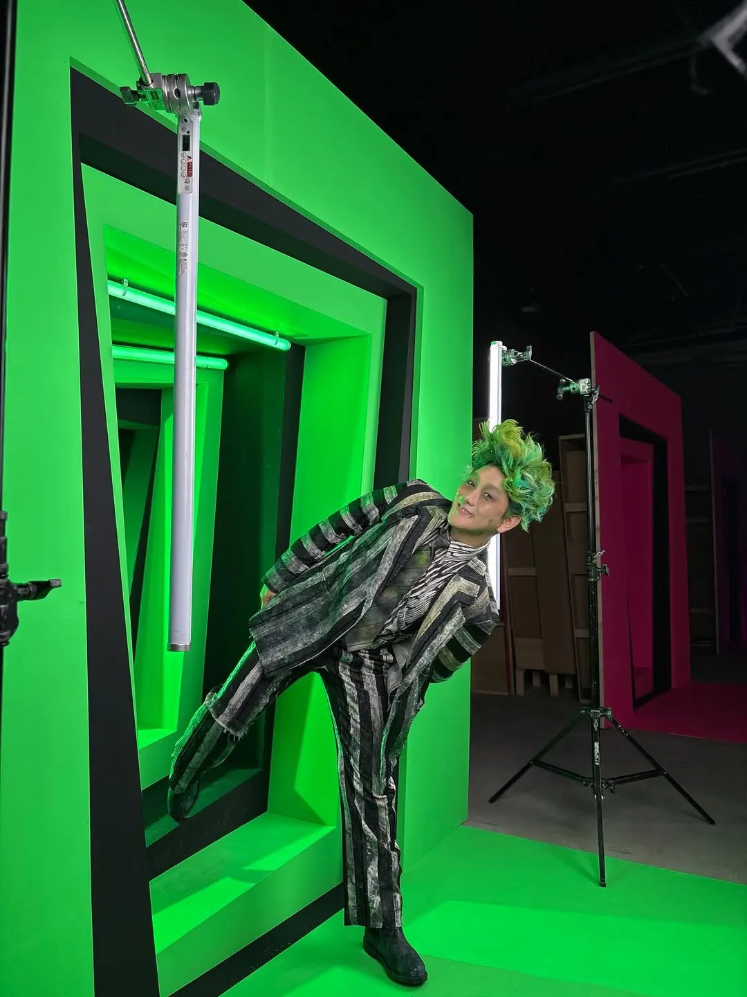 Palm Tree Island, Jung Won-young, nhạc kịch, Beetlejuice, biểu diễn