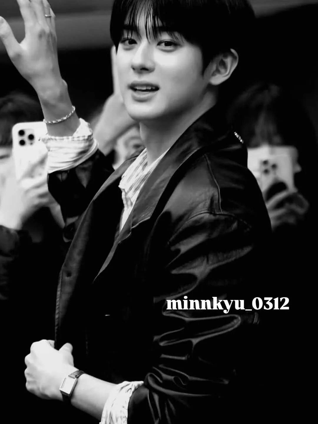 金珉奎, 偶像, 生日