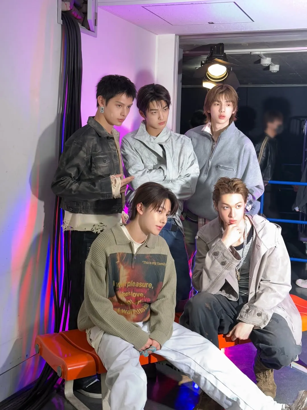 코르티스, 아이돌, 업데이트