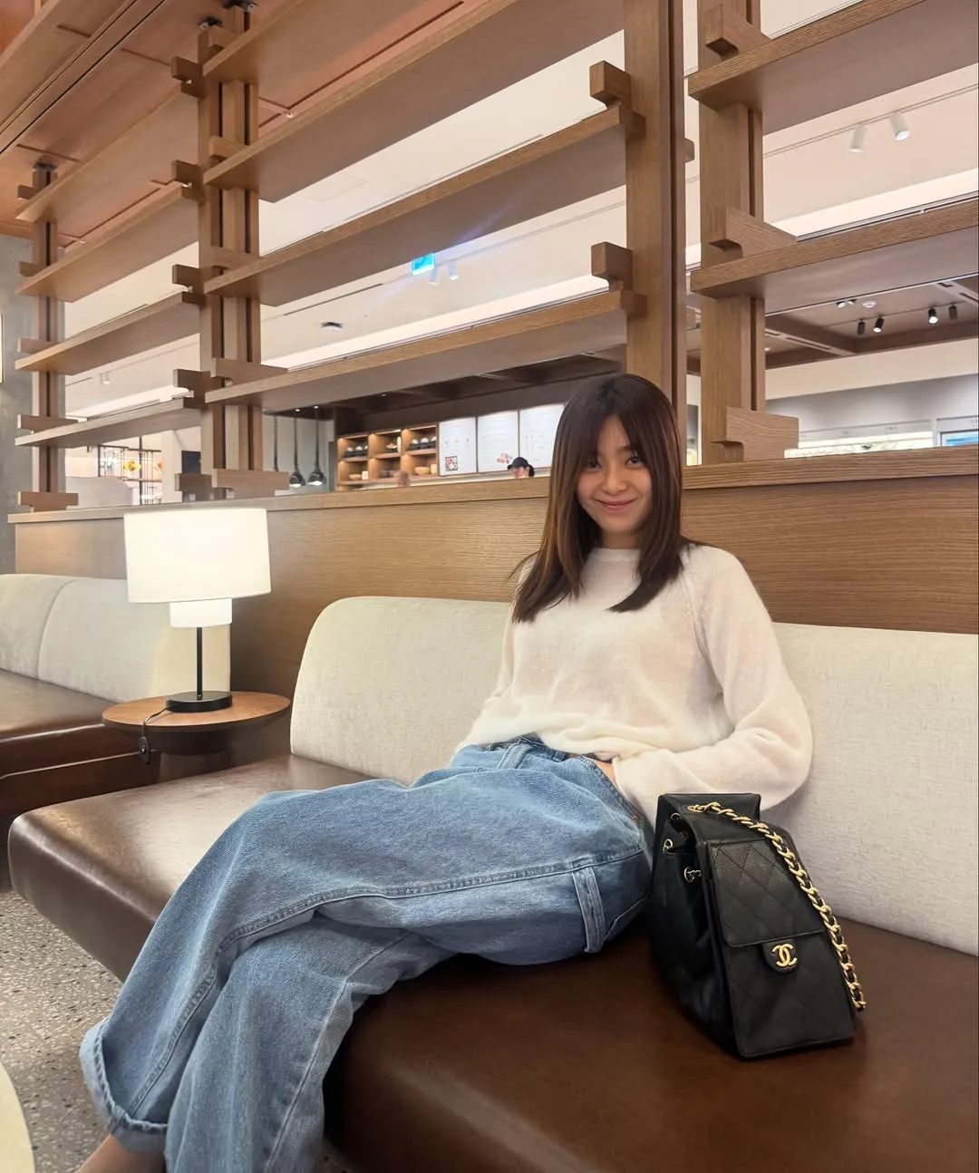 청순한 매력 발산한 이영은, 주말 일상 공개