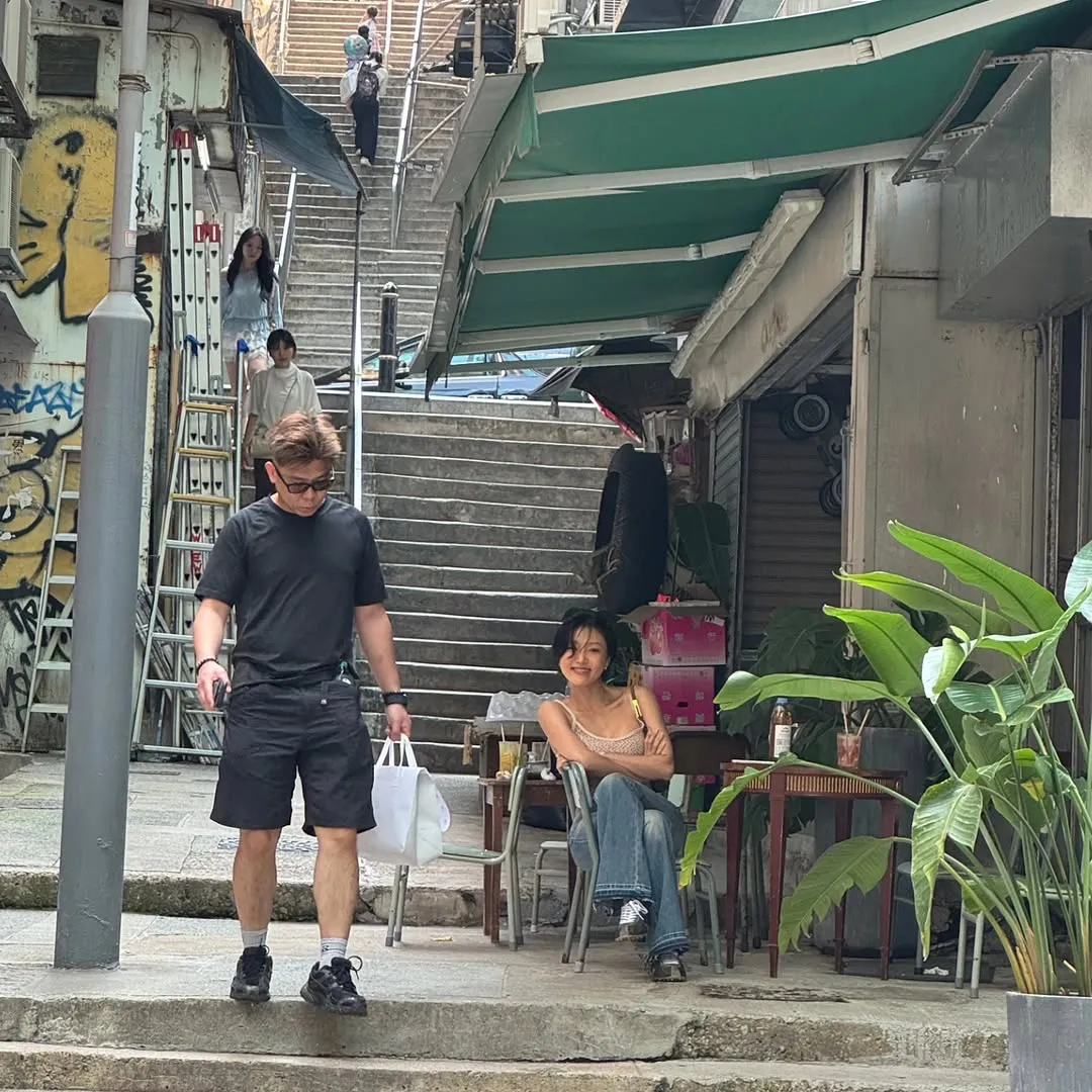 ฮวาซา (MAMAMOO), นักร้อง, ฮ่องกง