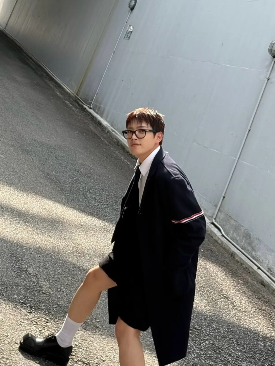 เอทีซ, ฮงจุง, อินสตาแกรม, อัปเดต, สูท