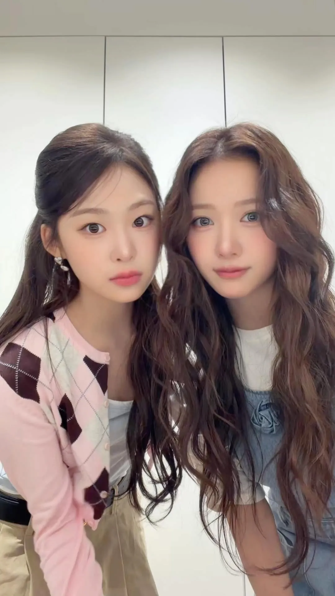 清新可爱的 Baby Don't Cry，向粉丝比心放送