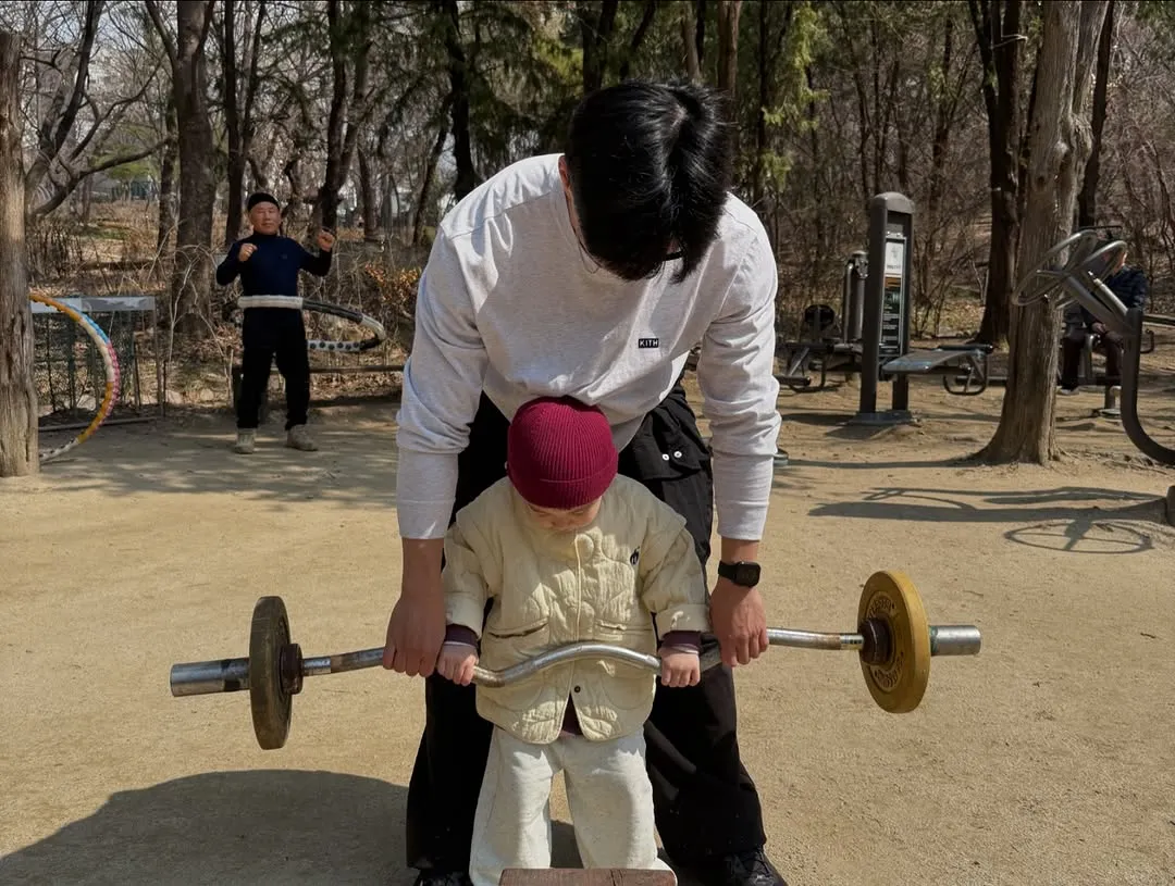 ยุนซึงอา, นักแสดง, ภาพครอบครัว, อินสตาแกรม, ชีวิตประจำวัน