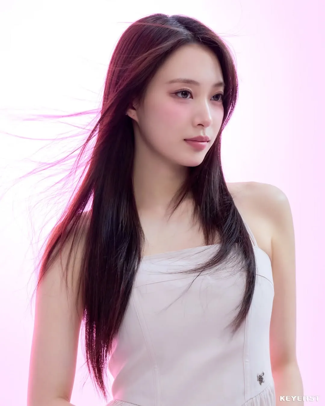 Jo Hye-won apresenta ensaio que personifica o lado meigo