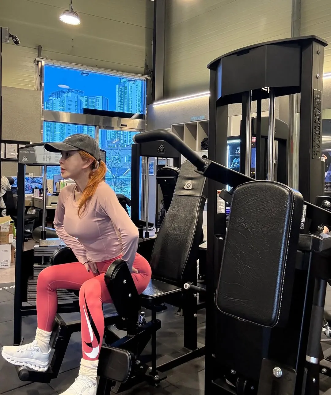 นักร้อง, ออกกำลังกาย, ชู