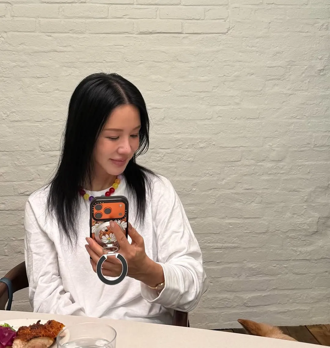 Uhm Jung Hwa, aktris, penyanyi, Instagram, OK! Madam, film