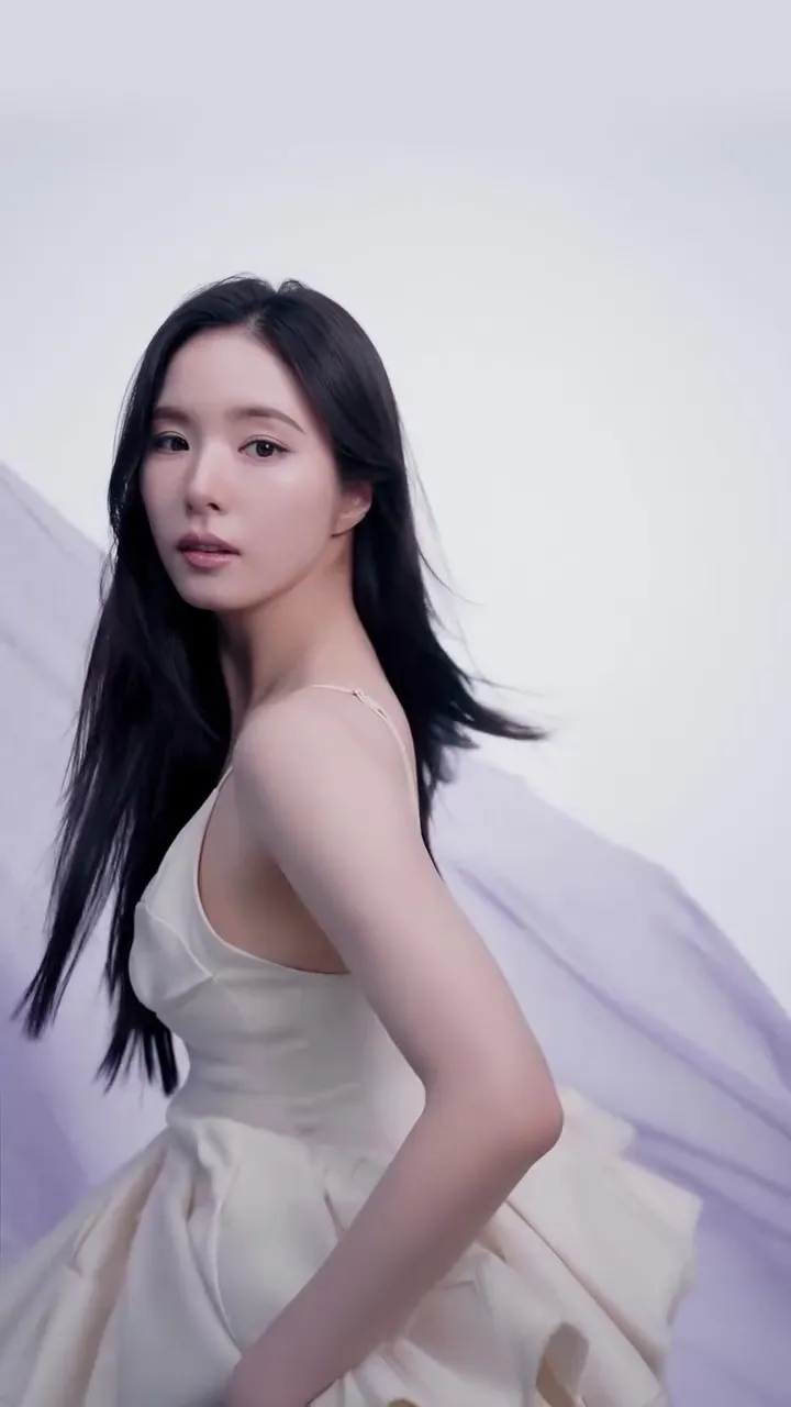 申世景, 演员, 数字封面