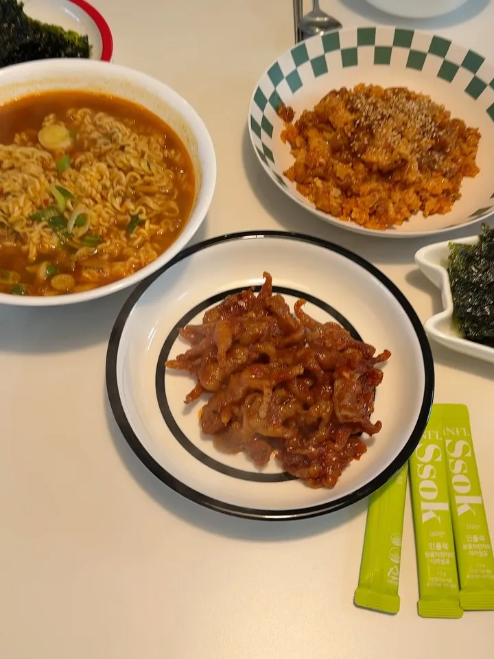 Kim Bo-mi, nghệ sĩ giải trí, Instagram