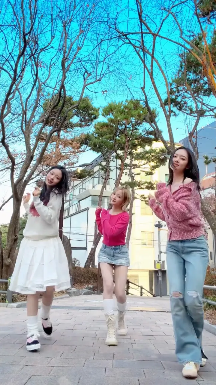 迎春而来的KIKI，公开Instagram舞蹈视频