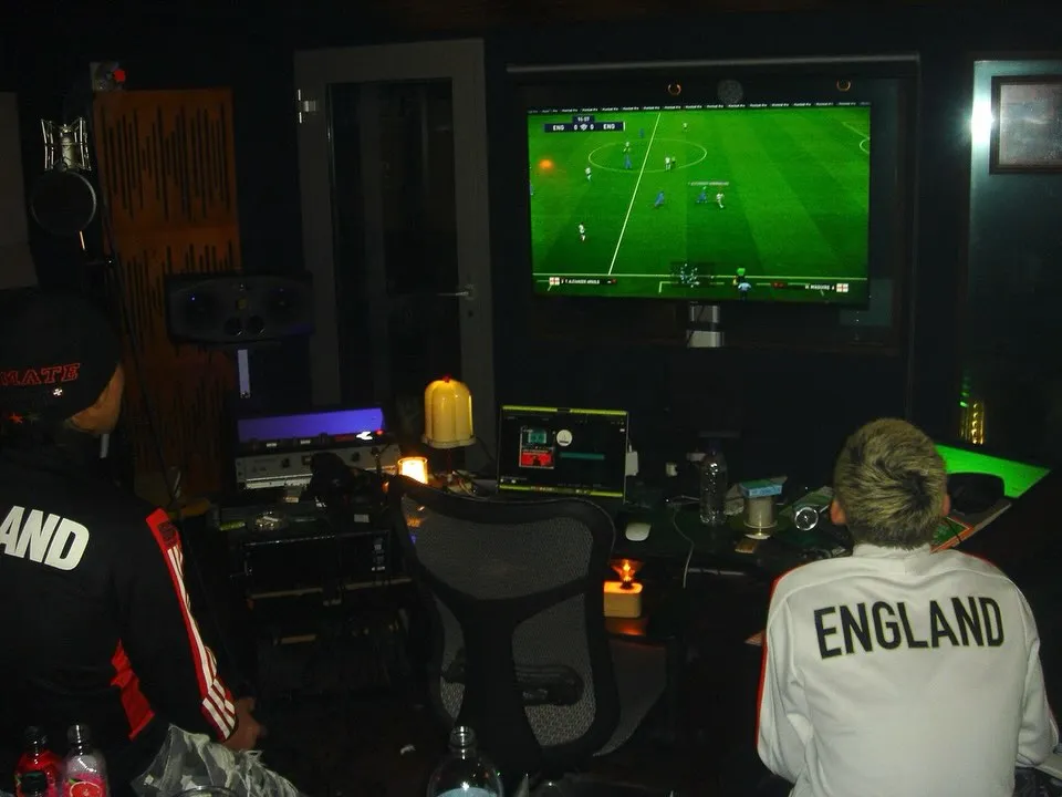 Hari yang Berbeda di Studio ala Yang Hong-won