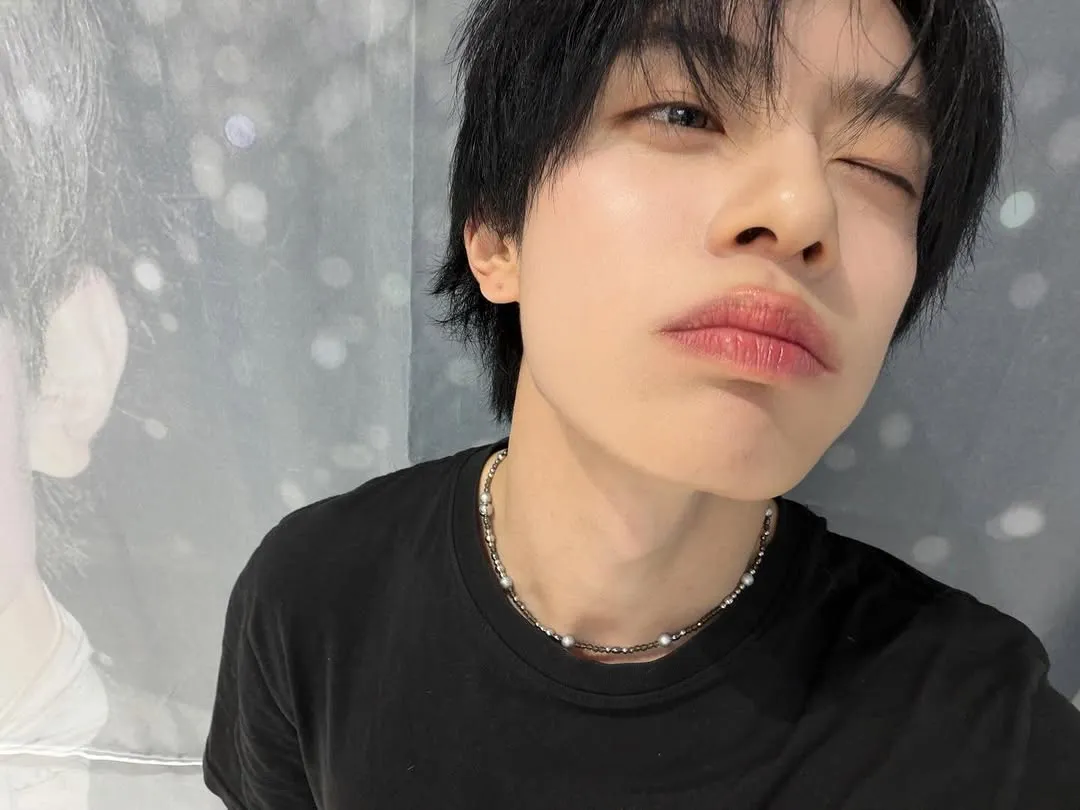 คังมิน แห่ง VERIVERY เปล่งเสน่ห์สะกดใจ อัปเดตอินสตาแกรม