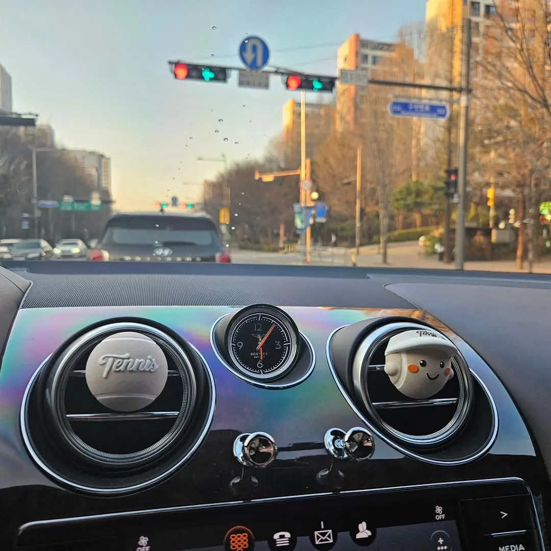 Jang Sung-kyu jatuh hati pada kelucuan aksesori tenis