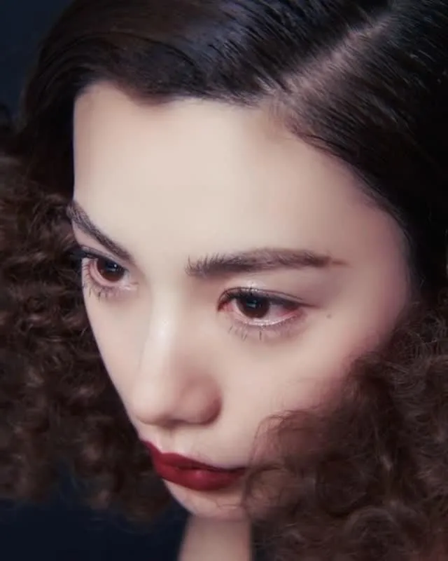 优雅的 After School 娜娜，晒出如画报般的日常