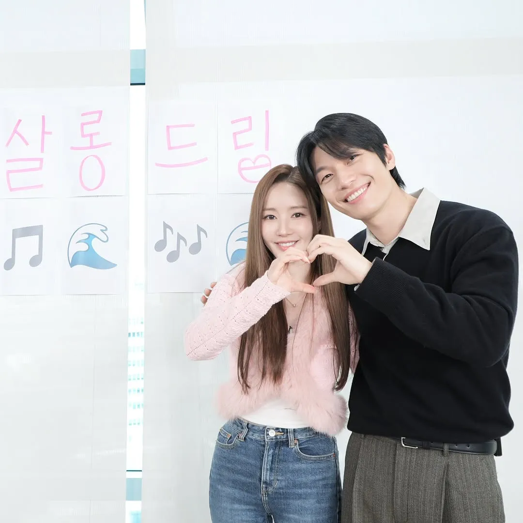 "귀엽고 매력적인" 테오, 화제의 살롱드립 업데이트