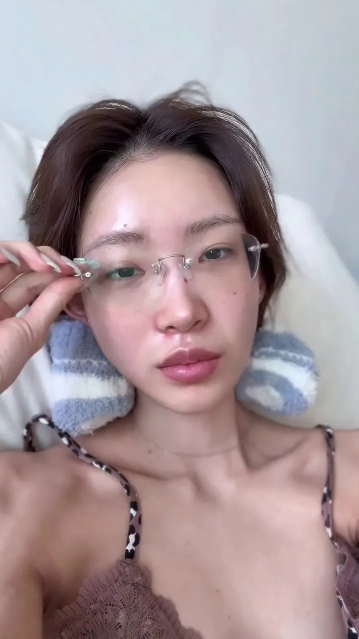 Choi Jun-hee, selebritas, makeup