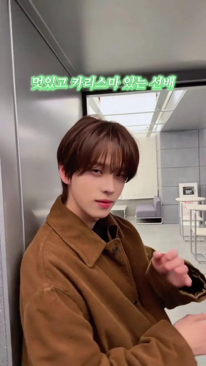 TOURS chính thức, thành viên, fan meeting