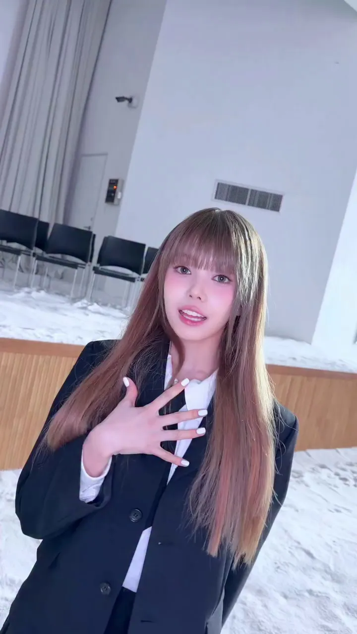 Baby Don't Cry, idol, Instagram