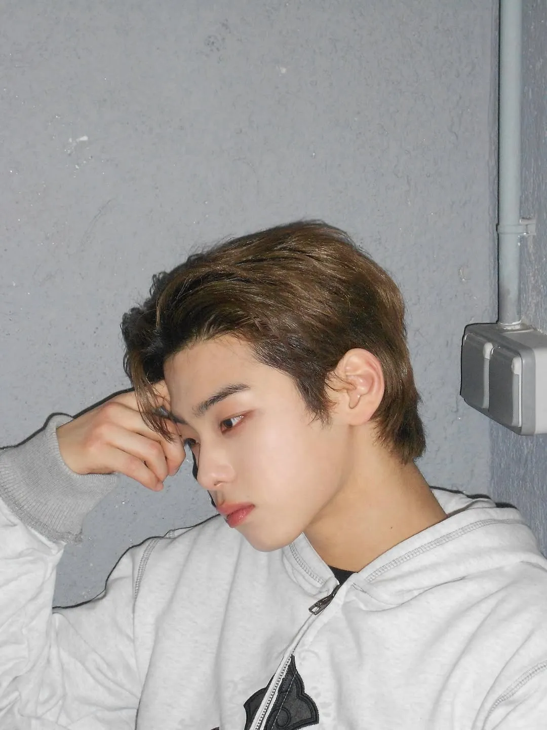 Kim Do-kyun bảnh bao, cập nhật Instagram từ Pháp