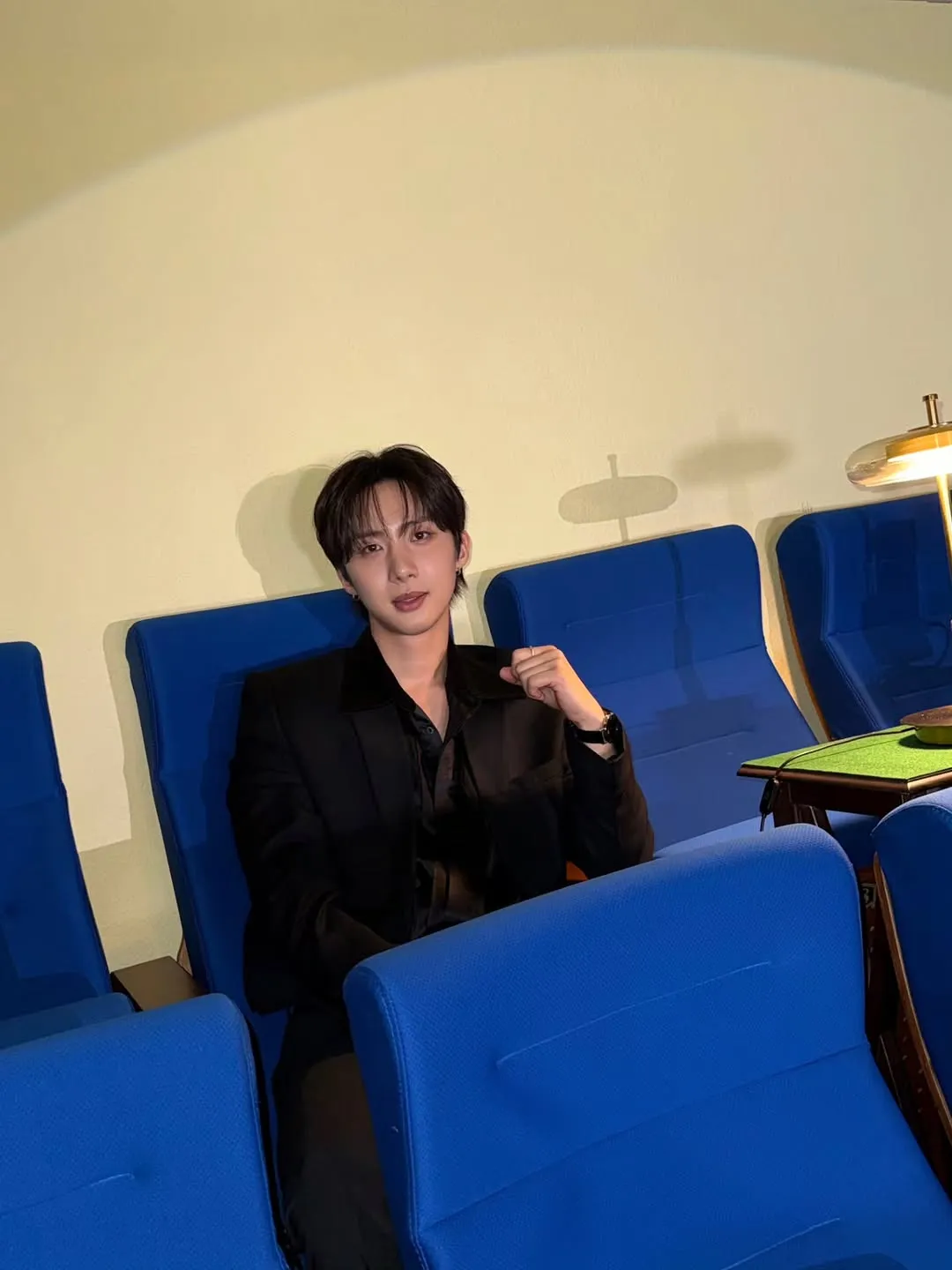 PENTAGON Hui, Singer, Instagram update