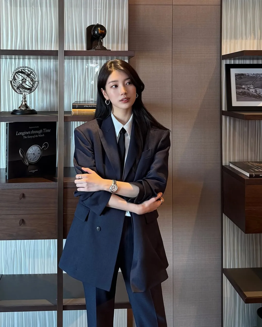 Suzy tampil anggun, momen bersama Longines