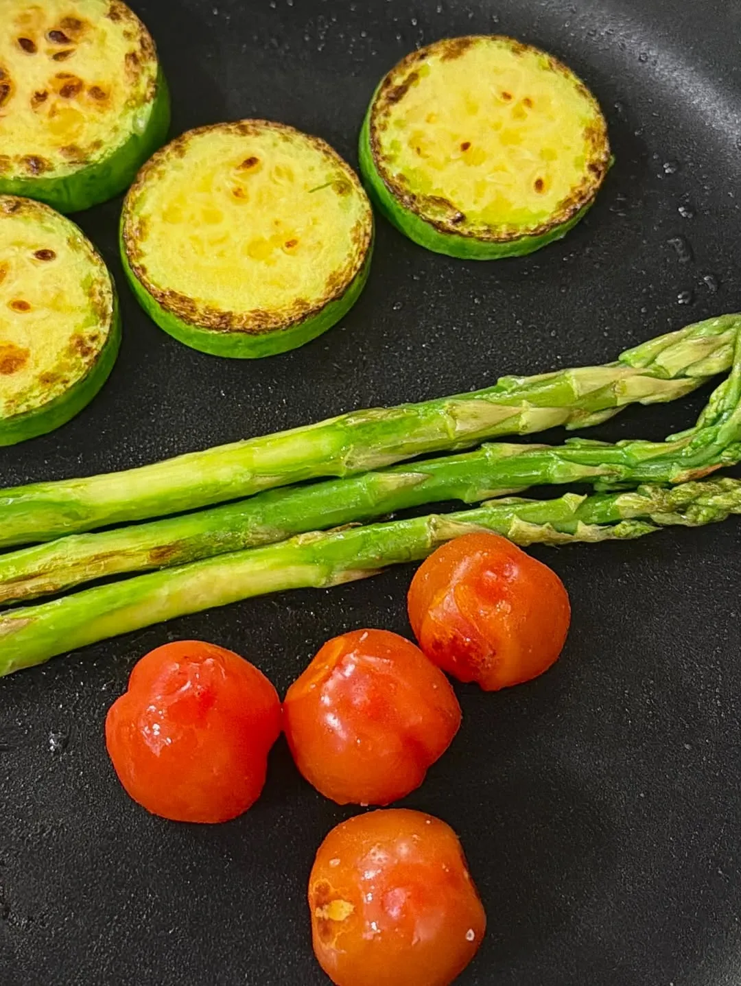 Keseharian yang tenang, meja makan sehat Lee Chung Ah