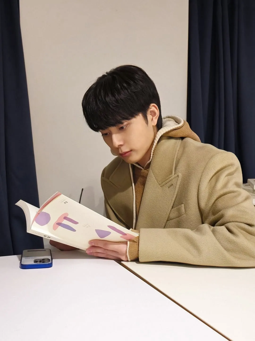 Yoo Seon-ho Mesmerizes Fans With His Intense Focus