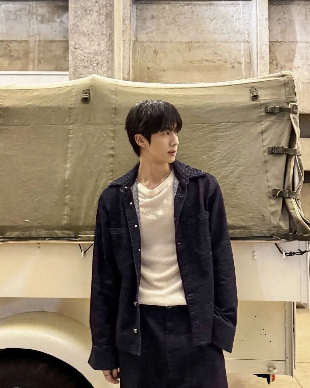 จินแห่ง BTS ในลุคสบายๆ อัปเดตอินสตาแกรมใหม่